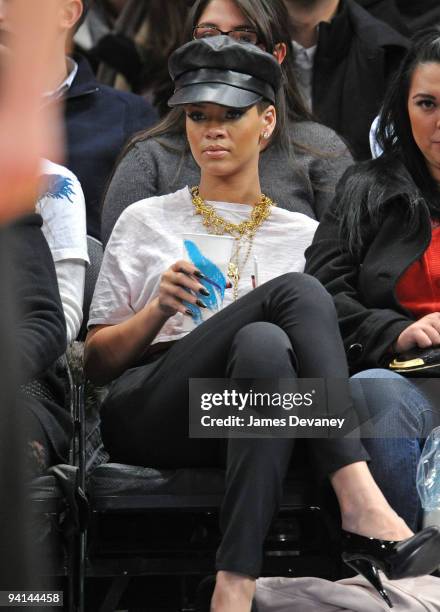 Rihanna attends the Portland Trailblazers Vs. New York Knicks game at Madison Square Garden on December 7, 2009 in New York City.