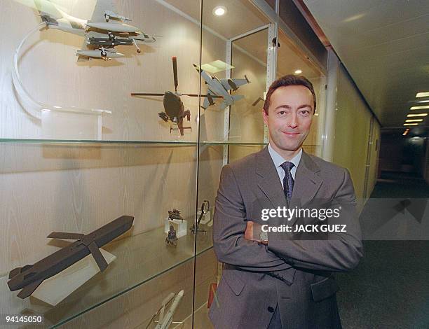 Fabrice Bregier, Chief Executive Officer of Matra BAe Dynamics , pictured 02 February 2000 in his office at MBD headquarters in Velizy-Villacoublay,...