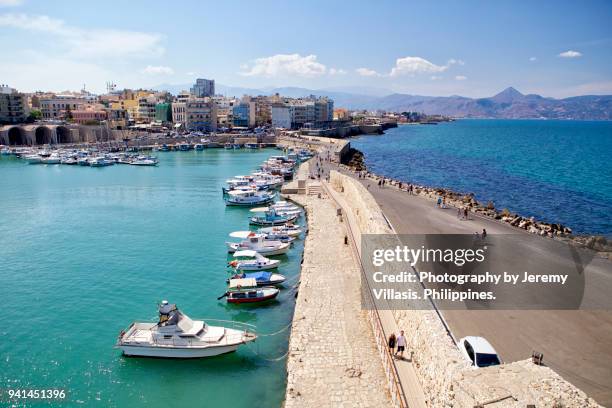 koules fortress in the venetian harbor, heraklion, crete - herakleion stock pictures, royalty-free photos & images