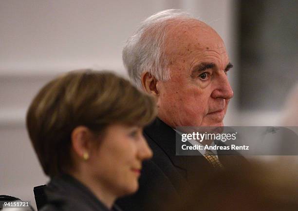 Former German Chancellor Helmut Kohl and his wife Maike Richter-Kohl attend a private dinner at Bellevue Pallace on December 8, 2009 in Berlin,...