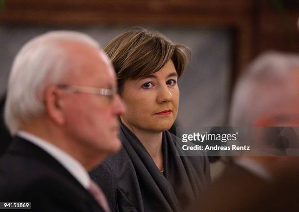 Maike Richter-Kohl, wife of former German Chancellor Helmut Kohl, attends a private dinner at Bellevue Pallace on December 8, 2009 in Berlin,...