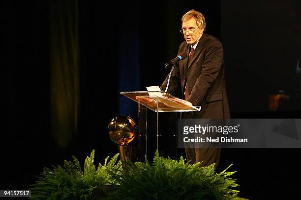 Robert Pollin, son of Abe Pollin, speaks during a memorial to late Washington Wizards owner Abe Pollin at the Verizon Center on December 8, 2009 in...