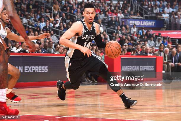 Danny Green of the San Antonio Spurs handles the ball against the LA Clippers on April 3, 2018 at STAPLES Center in Los Angeles, California. NOTE TO...