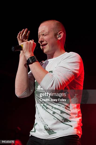 Isaac Slade of The Fray performs live in concert at the Lifestyle Communities Pavilion on December 8, 2009 in Columbus, Ohio.