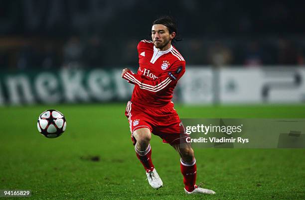 Danijel Pranjic of Bayern in action during the UEFA Champions League Group A match between Juventus Turin and FC Bayern Muenchen at Stadio Olimpico...