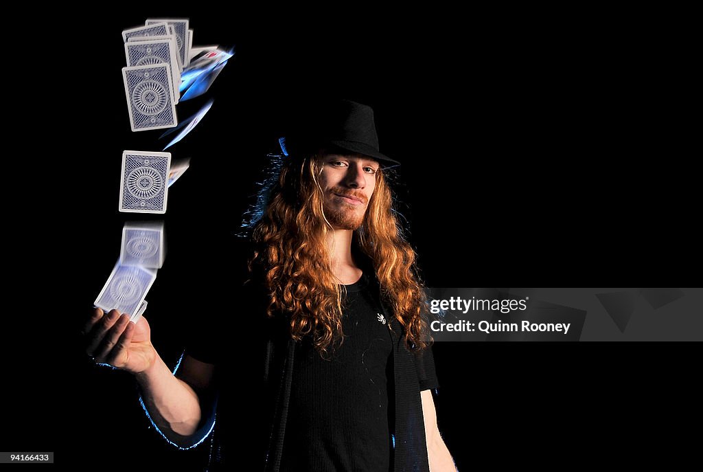 National Institute of Circus Arts Graduates - Portrait Session