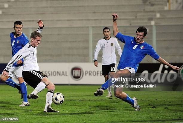 Andre Schurrle of Germany and Vasco Regini of Italy in action during International Friendly match between U20 Italy and U20 Germany at Stadio Erasmo...