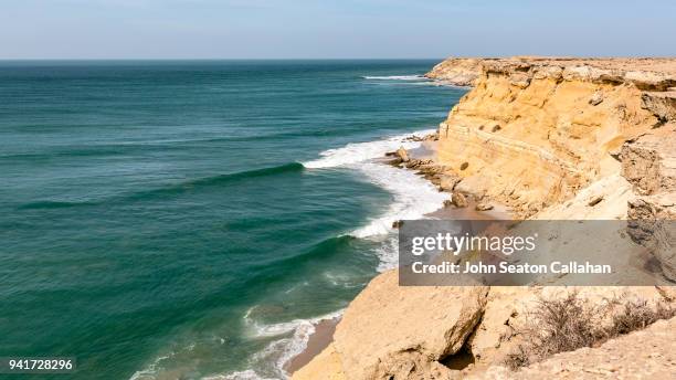 ocean waves in western sahara - western sahara stock pictures, royalty-free photos & images