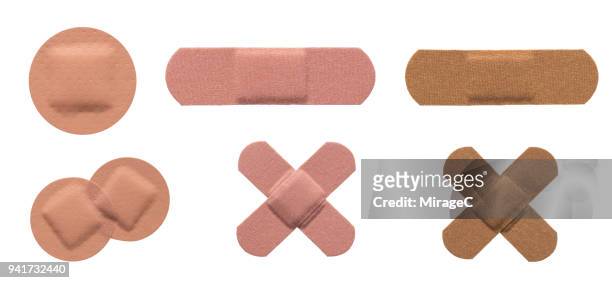 adhesive bandage set - venda fotografías e imágenes de stock
