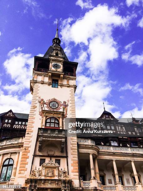 the peles castle, a neo-renaissance castle in the carpathian mountains, near sinaia, romania. it served as a royal summer retreat. - sinaia stock-fotos und bilder