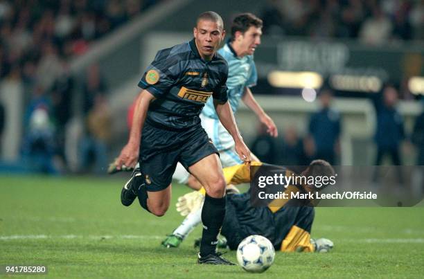 May 1998 Paris, UEFA Cup Final - Lazio v Internazionale - Ronaldo of Inter takes the ball past Lazio goalkeeper Luca Marchegiani before scoring the...