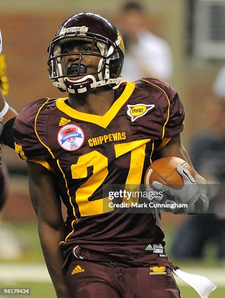 Antonio Brown of the Central Michigan Chippewas looks on against the Ohio Bobcats during the MAC Conference Championship Game at Ford Field on...