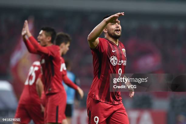 Elkeson of Shanghai SIPG celebrates a point during AFC Champions League Group F match between Shanghai SIPG and Kawasaki Frontale at the Shanghai...