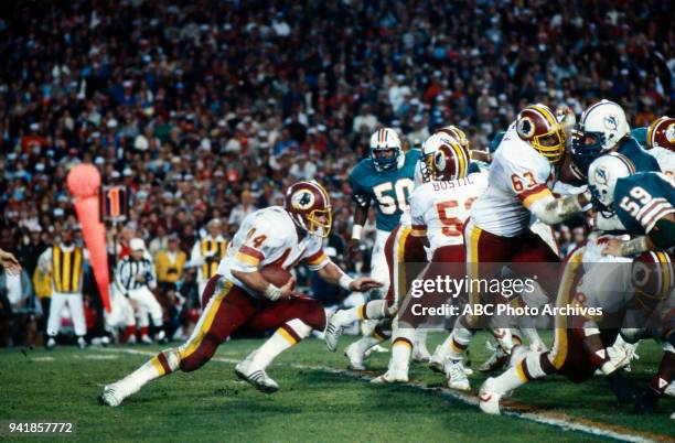 John Riggins, Miami Dolphins vs Washington Redskins gameplay at Super Bowl, Rose Bowl.