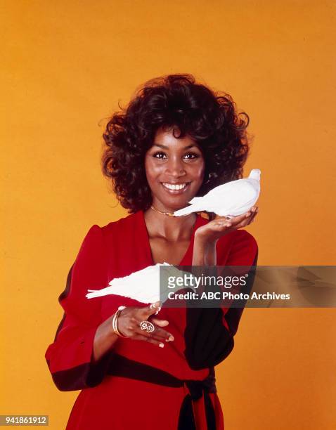 Teresa Graves Photos and Premium High Res Pictures - Getty Images