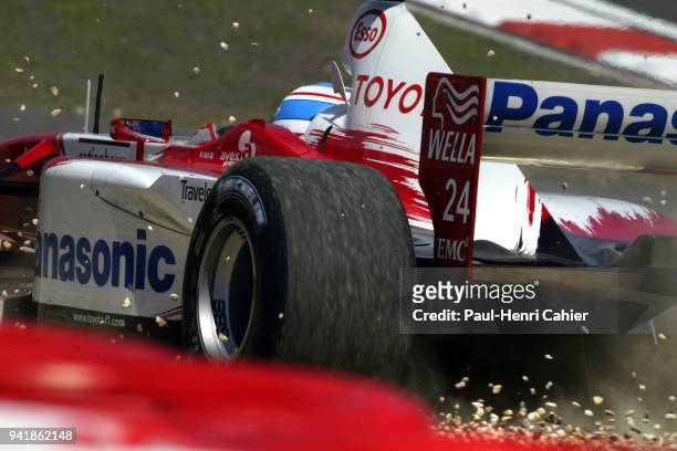 Mika Salo, Toyota TF102, Grand Prix of Europe, Nurburgring, 23 June 2002. Mika Salo in the gravel trap.