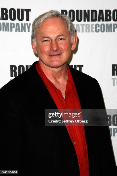 Actor Victor Garber attends the "Present Laughter" photo call on December 9, 2009 in New York City.