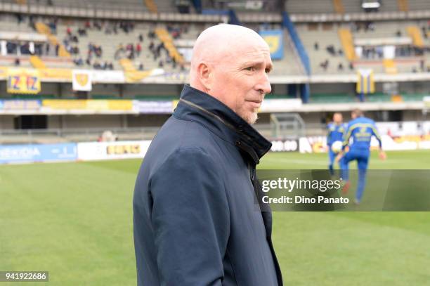 Head coach of Chievo Verona Rolando Maran looks on before the serie A match between AC Chievo Verona and US Sassuolo at Stadio Marc'Antonio Bentegodi...