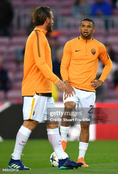 Bruno Peres of AS Roma warms up prior to the UEFA Champions League Quarter Final Leg One match between FC Barcelona and AS Roma at Camp Nou on April...