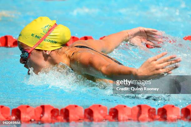 Kaylee Mckeown of Australia competes during the Women's 400m Individual Medley Heat 2 on day one of the Gold Coast 2018 Commonwealth Games at Optus...