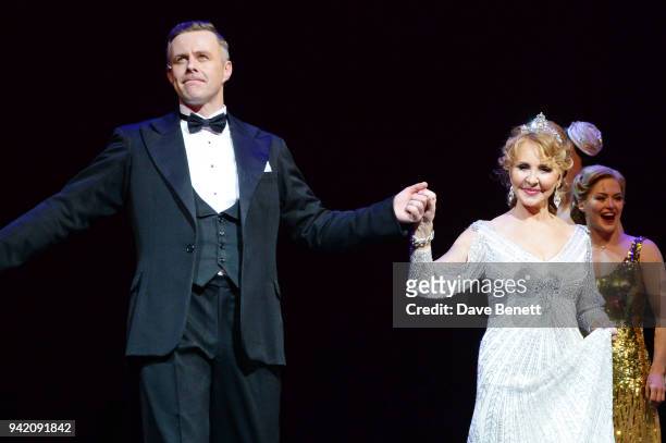 Tom Lister and Lulu bow onstage during the curtain call at the "42nd Street" 1st Anniversary Gala Performance featuring new cast member Lulu at the...