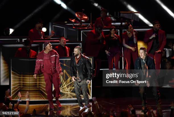 Recording artist Justin Timberlake performs on stage during the Pepsi Super Bowl LII Halftime Show at U.S. Bank Stadium on February 4, 2018 in...