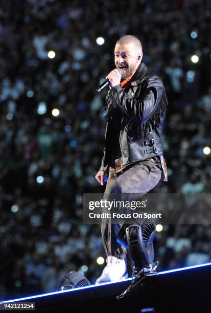 Recording artist Justin Timberlake performs on stage during the Pepsi Super Bowl LII Halftime Show at U.S. Bank Stadium on February 4, 2018 in...