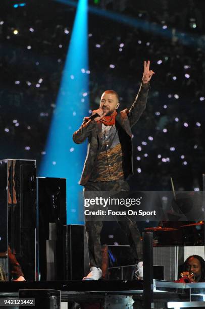 Recording artist Justin Timberlake performs on stage during the Pepsi Super Bowl LII Halftime Show at U.S. Bank Stadium on February 4, 2018 in...