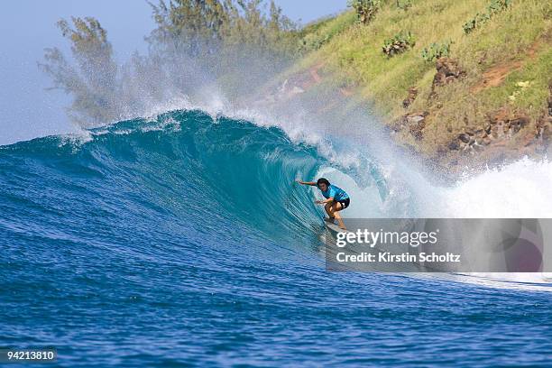 Sofia Mulanovich of Peru surfs inside a barrel during the Billabong Pro Maui final where she placed runner up on December 9, 2009 in Honolua Bay,...