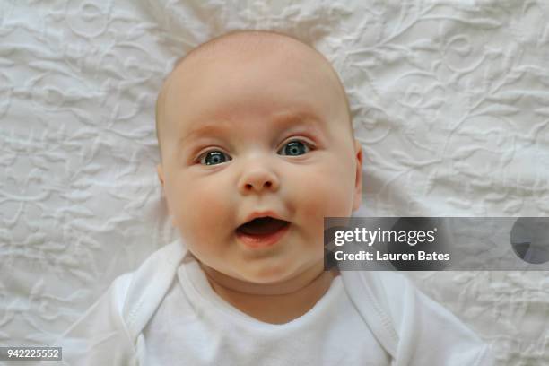 happy smiling baby - innocent imagens e fotografias de stock