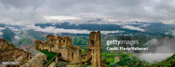 panorama dalla sacra di san michele, italia - sacra di san michele foto e immagini stock