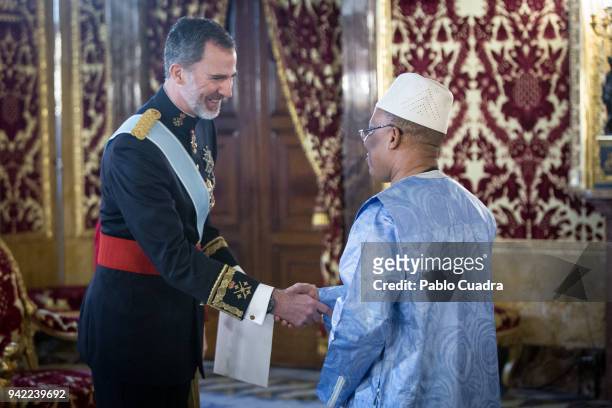 King Felipe VI of Spain receives the new ambassador of the Republic of Guinea to Spain, Paul Goa Zoumanugui , at the Royal Palace on April 5, 2018 in...