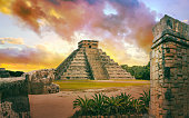 Mexico, Chichen Itza, Yucatán. Sunset. Mayan pyramid of Kukulcan The Castle