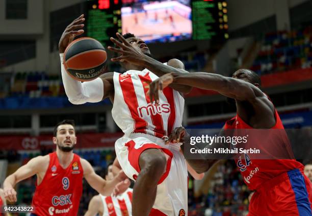 Dylan Ennis, #31 of Crvena Zvezda mts Belgrade competes with Othello Hunter, #44 of CSKA Moscow in action during the 2017/2018 Turkish Airlines...