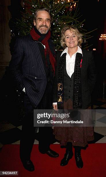 Actors Jeremy Irons and Sinead Cusack attend the Breast Cancer Care Christmas Carol concert at St Paul's Cathedral on December 9, 2009 in London,...