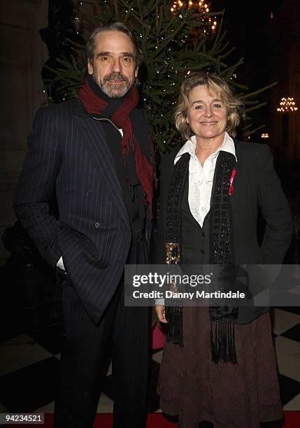 Actors Jeremy Irons and Sinead Cusack attend the Breast Cancer Care Christmas Carol concert at St Paul's Cathedral on December 9, 2009 in London,...