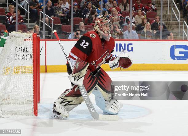 Antti Raanta of the Arizona Coyotes gets ready to make a save against the St Louis Blues at Gila River Arena on March 31, 2018 in Glendale, Arizona.