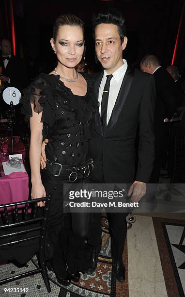 Kate Moss and Jamie Hince attend the British Fashion Awards at the Royal Courts of Justice, Strand on December 9, 2009 in London, England.