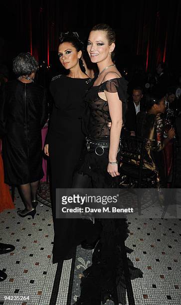 Victoria Beckham and Kate Moss attend the British Fashion Awards at the Royal Courts of Justice, Strand on December 9, 2009 in London, England.