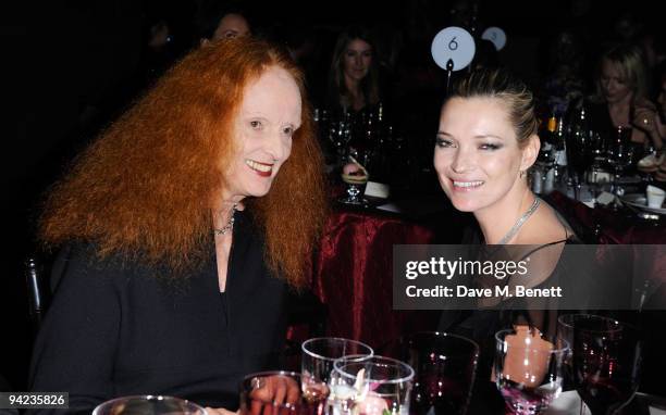 Grace Coddington and Kate Moss attend the British Fashion Awards at the Royal Courts of Justice, Strand on December 9, 2009 in London, England.
