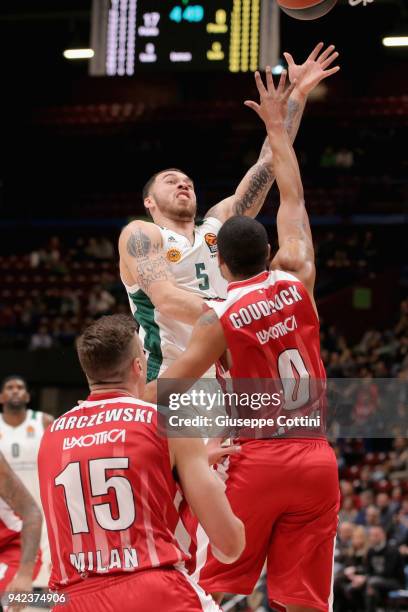 Mike James, #5 of Panathinaikos Superfoods Athens in action during the 2017/2018 Turkish Airlines EuroLeague Regular Season Round 30 game between AX...