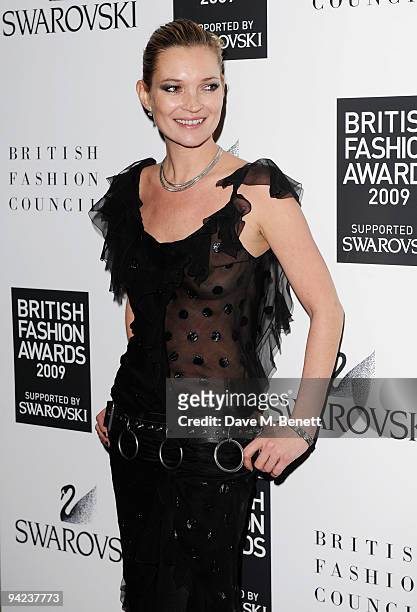 Kate Moss attends the British Fashion Awards at the Royal Courts of Justice, Strand on December 9, 2009 in London, England.