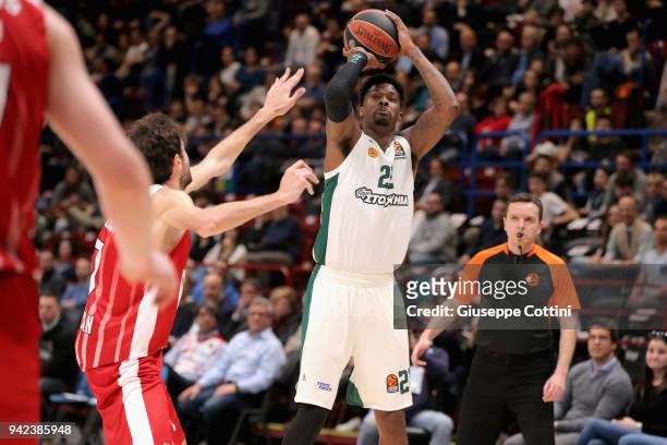 Kenny Gabriel, #22 of Panathinaikos Superfoods Athens in action during the 2017/2018 Turkish Airlines EuroLeague Regular Season Round 30 game between...