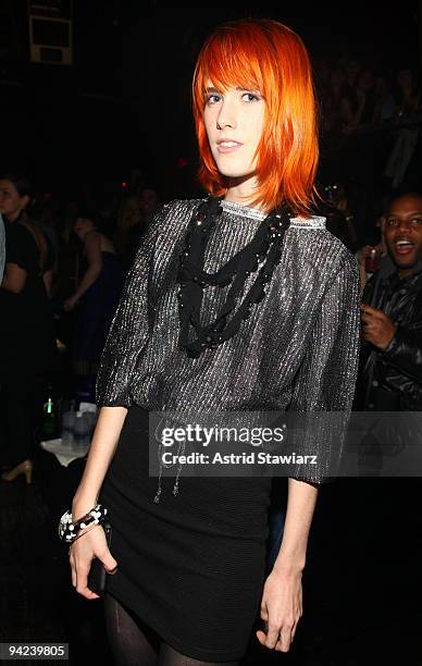 Singer Reni Lane attends the PAPER Magazine 5th Annual Nightlife Awards at M2 Ultra Lounge on December 9, 2009 in New York City.