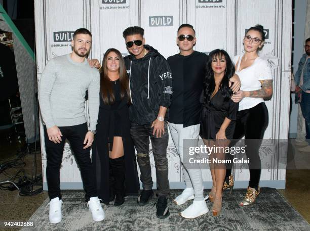 Vinny Guadagnino, Deena Nicole Cortese, Paul "Pauly D" Delvecchio, Mike "The Situation" Sorrentino, Nicole "Snooki" Polizzi and Jenni "JWOWW" Farley...