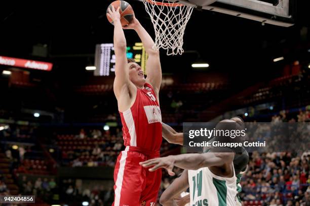 Kaleb Tarczewski, #15 of AX Armani Exchange Olimpia Milan in action during the 2017/2018 Turkish Airlines EuroLeague Regular Season Round 30 game...