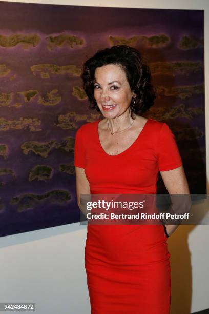 Guest attends "Sans Titre" Valerie Gans's Book Signing during "Les Pionnieres" Exhibition at Galerie Pierre-Alain Challier on April 5, 2018 in Paris,...