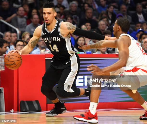 Tyrone Wallace of the Los Angeles Clippers guards Danny Green of the San Antonio Spurs in the game at Staples Center on April 3, 2018 in Los Angeles,...