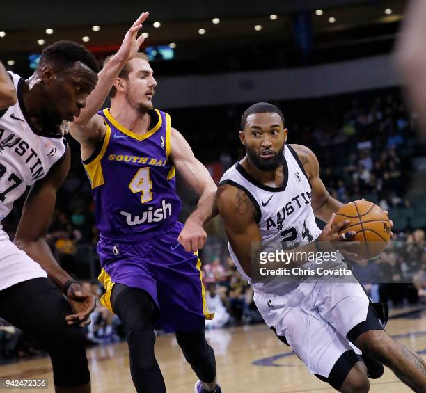 Darrun Hilliard of the Austin Spurs handles the ball against Alex Caruso of the South Bay Lakers during the Conference Finals on April 5, 2018 at...