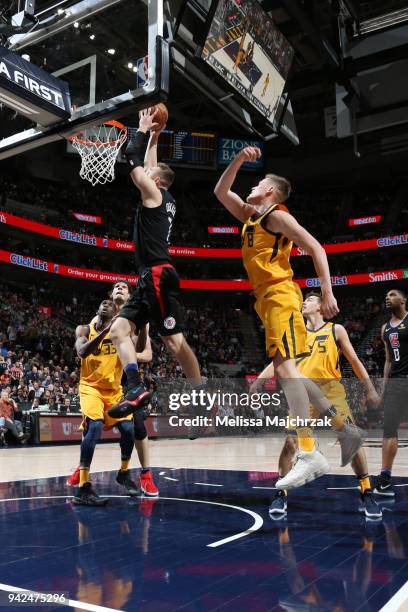 Sam Dekker of the LA Clippers dunks the ball during the game against the Utah Jazz on April 5, 2018 at vivint.SmartHome Arena in Salt Lake City,...